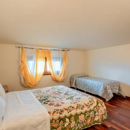 Serafina Villa Pescia