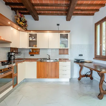 Serafina Villa